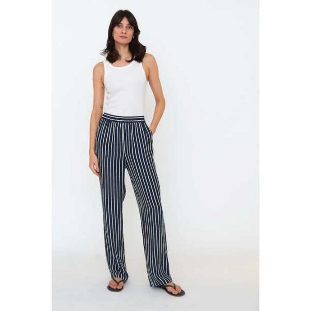 ✨KULE THE SILK LIDO STRIPED SZ LARGE PANTS✨